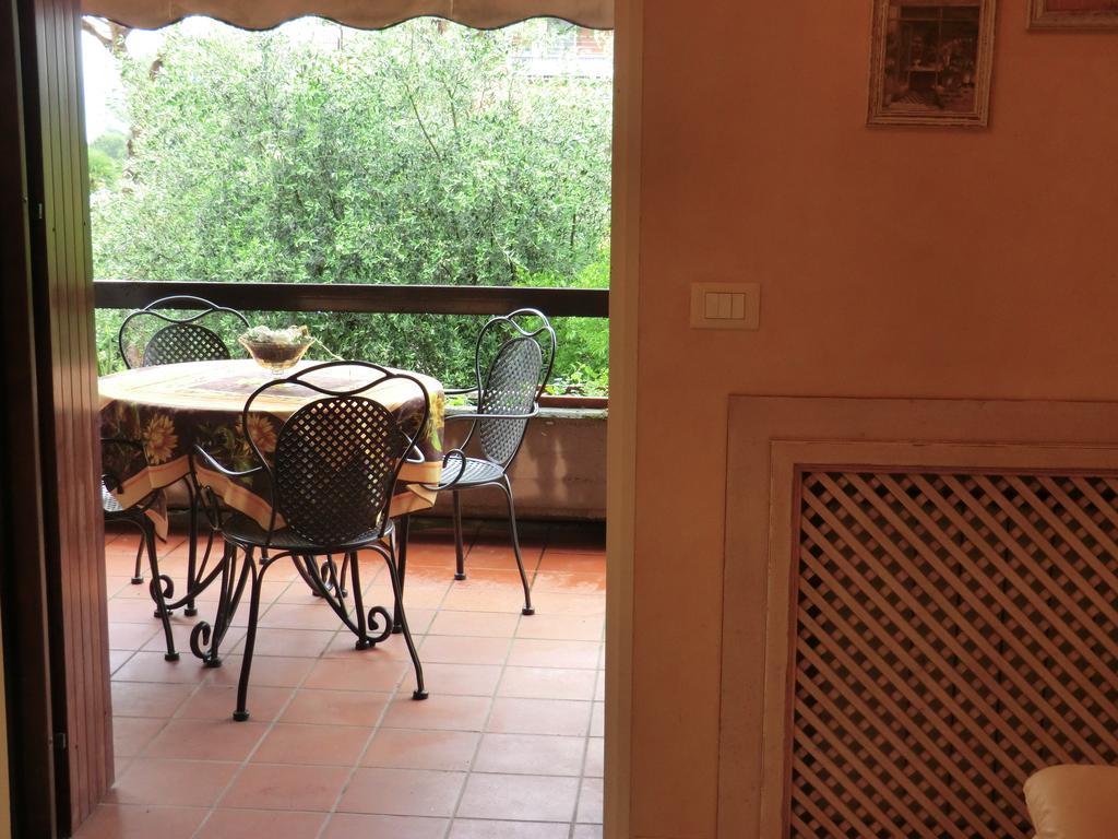 Doctor House Desenzano Apartment Desenzano del Garda Luaran gambar