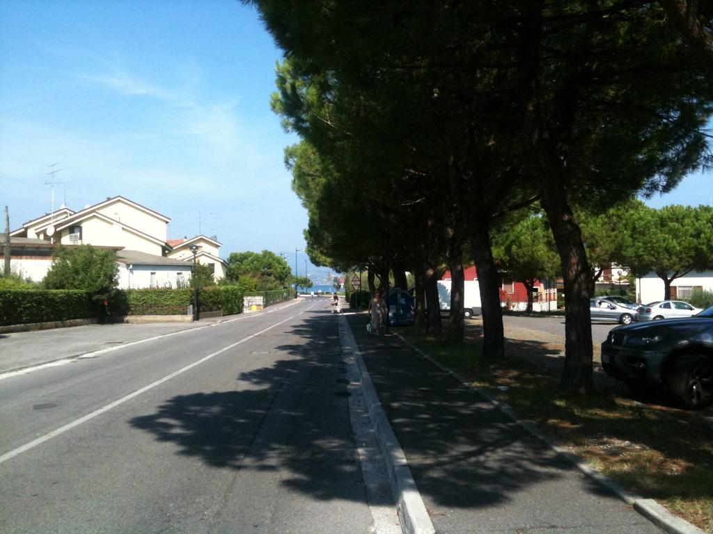 Doctor House Desenzano Apartment Desenzano del Garda Luaran gambar
