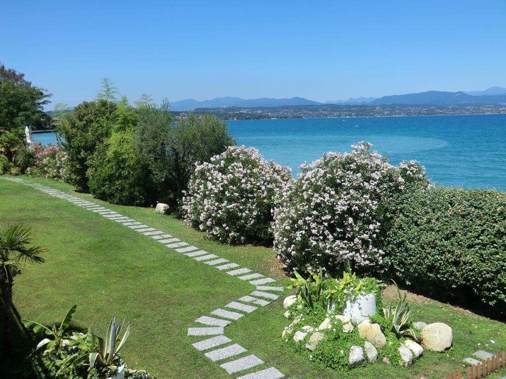 Doctor House Desenzano Apartment Desenzano del Garda Luaran gambar